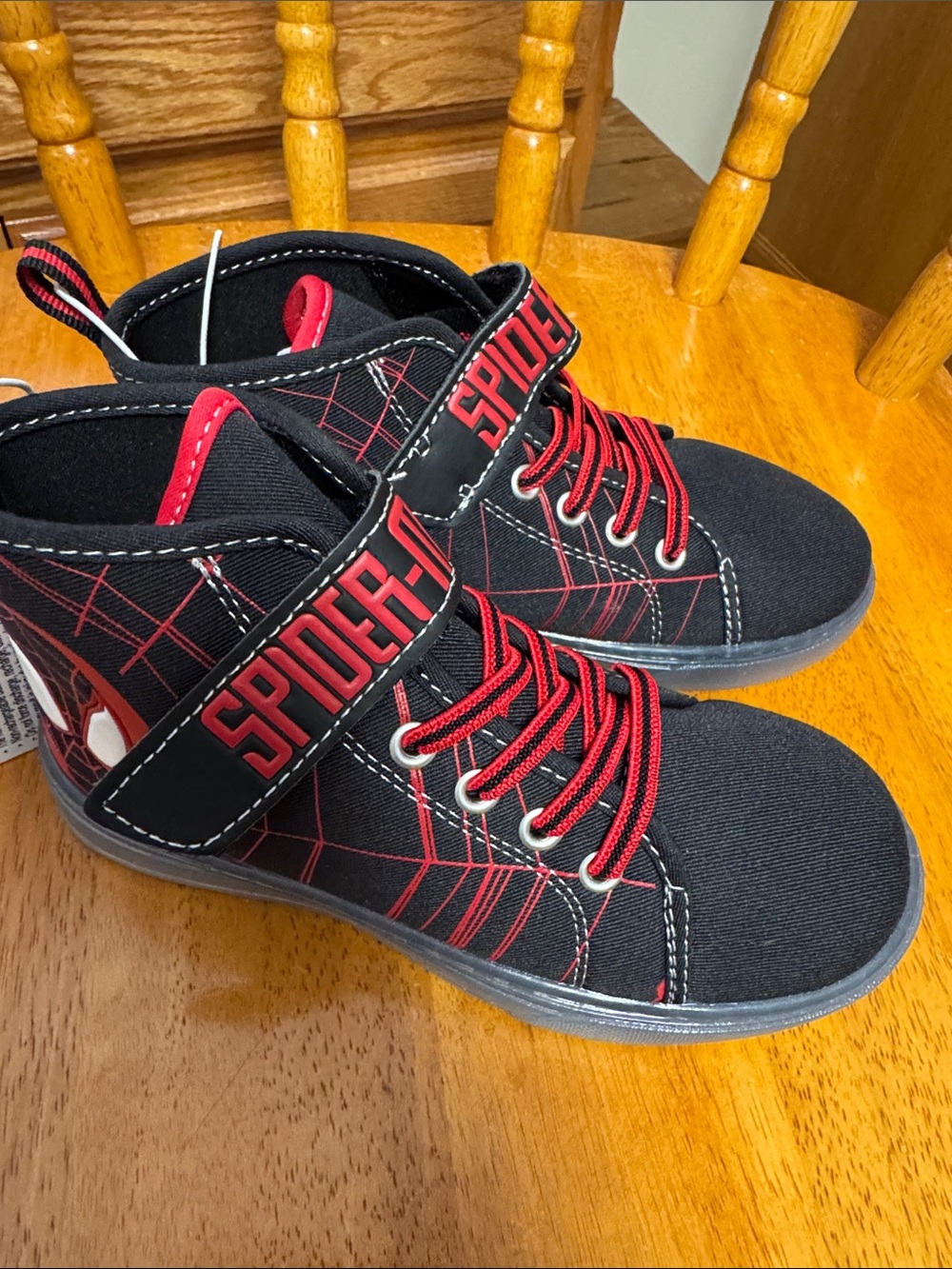 Marvel NWT 13 Spiderman LIGHT UP Kids Black and Red Web-Print High-Tops